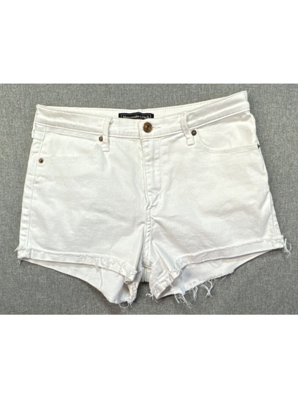 Abercrombie & Fitch White Distressed Denim Shorts Women’s Size 27/2 Frayed Hem